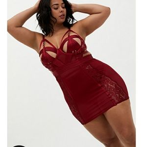 Torrid chemise